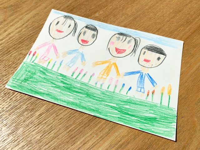 絵日記は大人も楽しい 絵日記を中綴じで作って思い出の品にしてみる 冊子印刷ドットコム